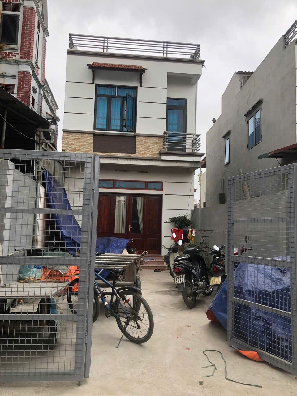 Bán đất tặng nhà