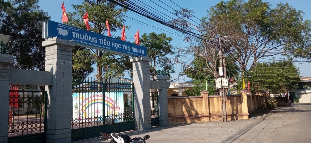 Siêu Phẩm gần trường đua ngựa