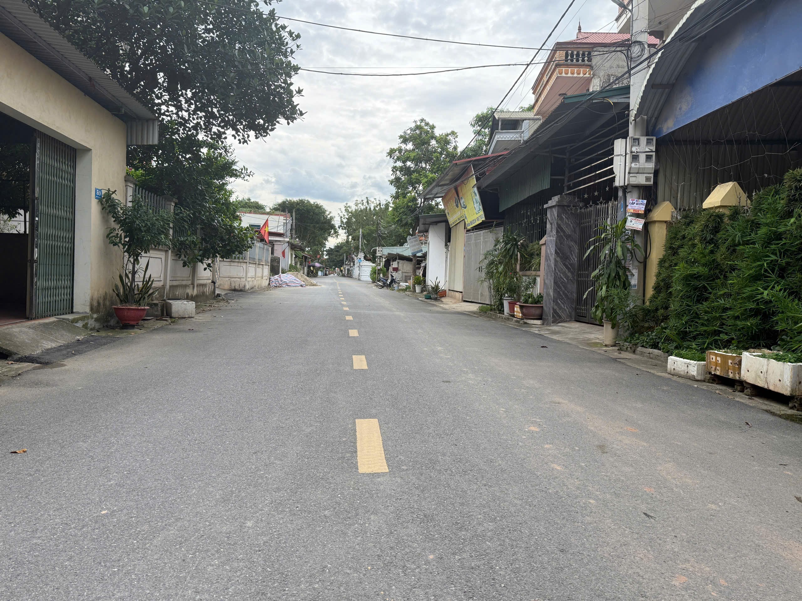Siêu phẩm trục chính mai nội
