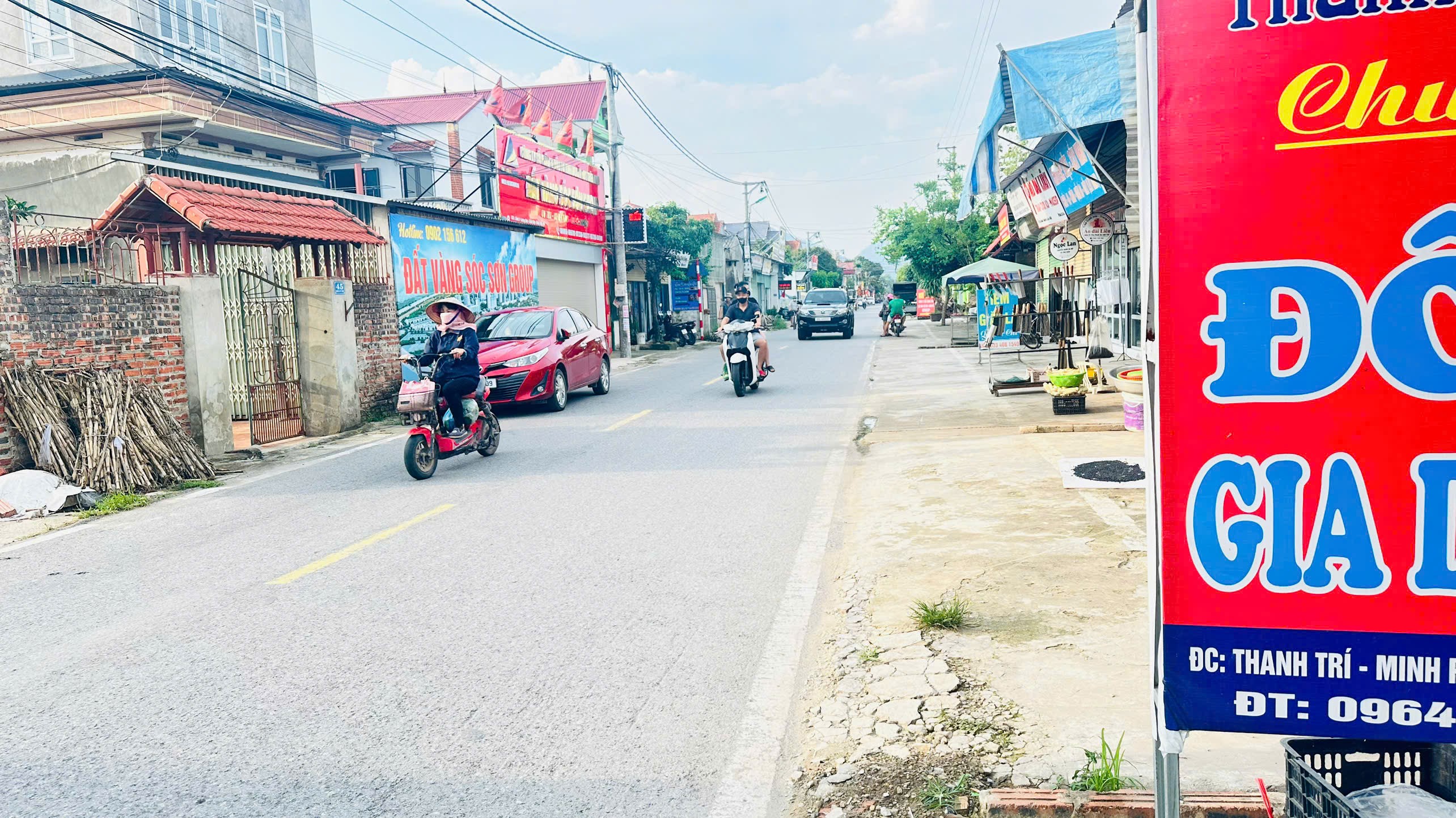 Siêu phẩm lô góc chợ THanh Trí sóc sơn